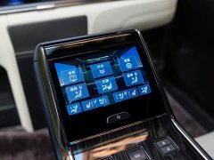 Lexus LM 2020 300h Four-Seat Royal Edition - ფოტო 18
