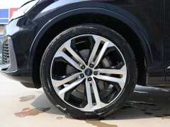 Audi Q7 55 TFSI quattro S line Sport - ფოტო 4