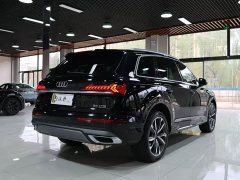 Audi Q7 55 TFSI quattro S line Sport - ფოტო 17