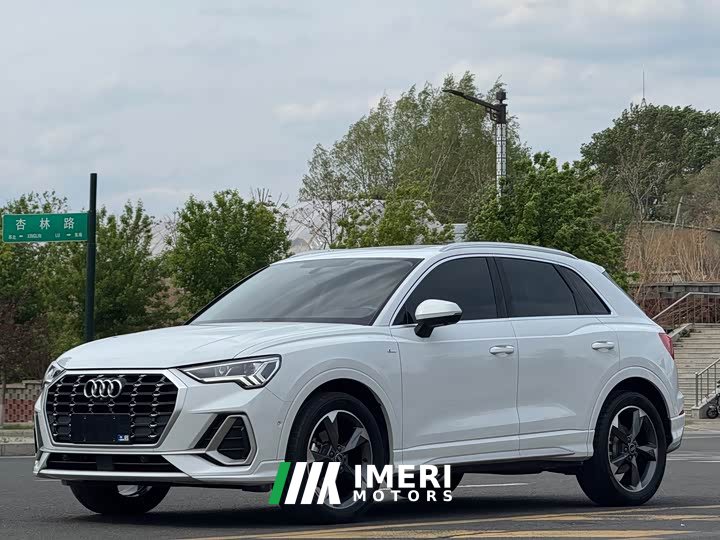 Audi Q3 35 TFSI Fashion Dynamic