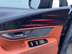 Lincoln Navigator 2023 2.0T AWD Prestige - ფოტო 13