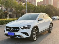 Mercedes-Benz GLA 200 - ფოტო 1