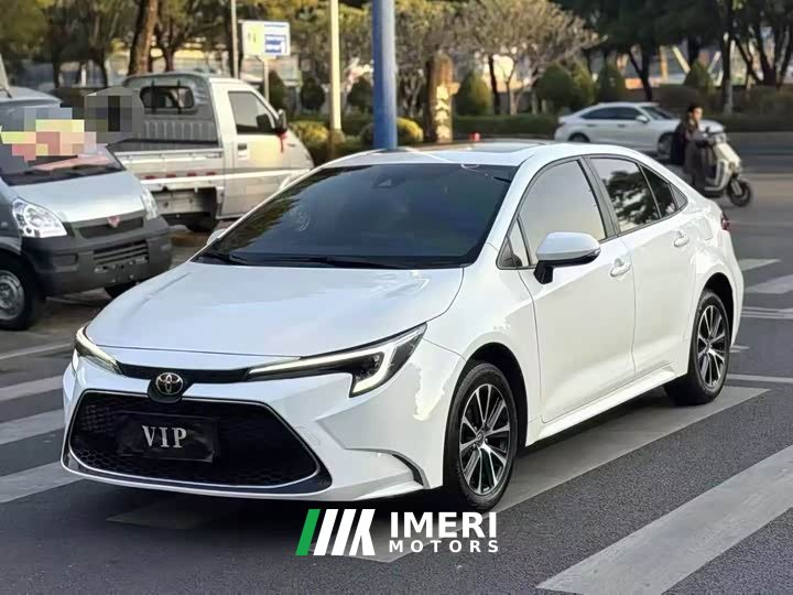 Toyota Corolla 1.8L CVT Luxury