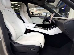 Tesla Model Y L Long Range All-Wheel Drive - ფოტო 15