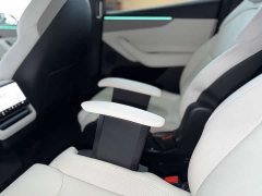 Tesla Model Y L Long Range All-Wheel Drive - ფოტო 7