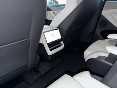 Tesla Model Y L Long Range All-Wheel Drive - ფოტო 8