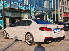 BMW 5 Series 530Li Luxury Edition Premium Package - ფოტო 4