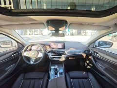 BMW 5 Series 530Li Luxury Edition Premium Package - ფოტო 9
