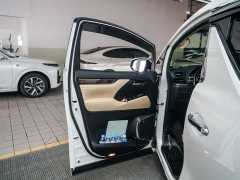 Toyota Vellfire Crown Hybrid 2.5L HV Luxury Edition - ფოტო 13