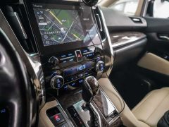 Toyota Vellfire Crown Hybrid 2.5L HV Luxury Edition - ფოტო 8
