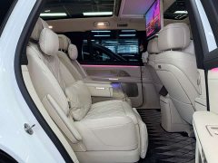 NIO ES8 Six-Seat Executive Signature Edition - ფოტო 12