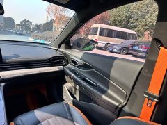 Trumpchi Leopard 2022 270T DCT J16 R-style Track Edition - ფოტო 9