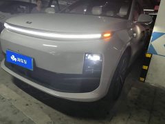 Li Auto L6 Pro - ფოტო 1
