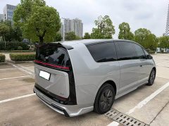 Li Auto MEGA Home Family Edition - ფოტო 4
