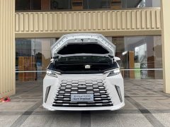 Lexus LM 500h Six-Seat Premium Edition - ფოტო 12