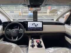Lexus LM 500h Six-Seat Premium Edition - ფოტო 5