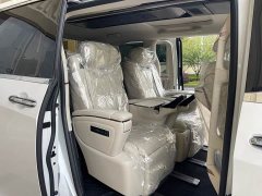 Lexus LM 500h Six-Seat Premium Edition - ფოტო 8