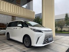 Lexus LM 500h Six-Seat Premium Edition - ფოტო 9