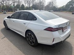 BMW 5 Series 530Li Premier M Sport Package - ფოტო 4
