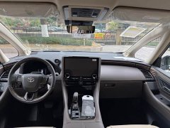 Toyota Alphard Hybrid 2.5L Premium Edition - ფოტო 11
