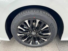 Toyota Alphard Hybrid 2.5L Premium Edition - ფოტო 4
