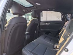 Kia K3 EV 2019 1.6L PHEV Comfort Edition - ფოტო 10