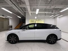 Li Auto i6 Four-Wheel Drive Standard Edition - ფოტო 3