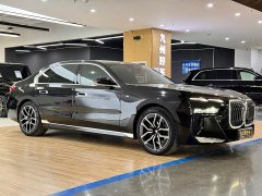 BMW 7 Series 2023 735Li M Sport Package - ფოტო 3