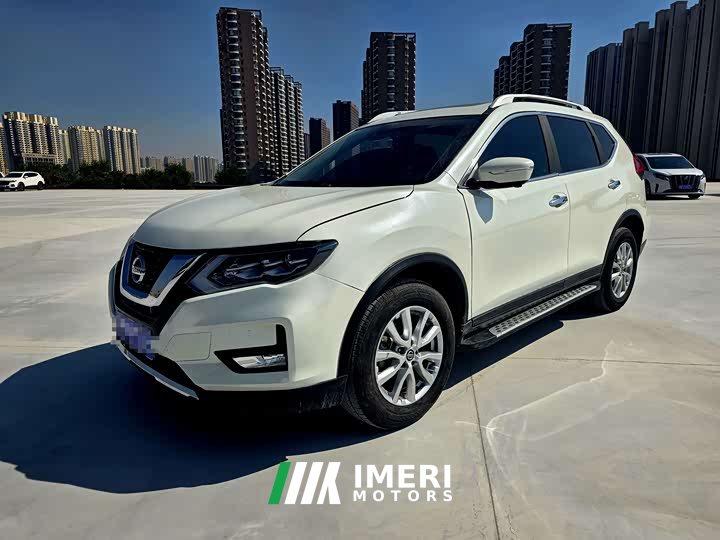 Nissan Qashqai 2.0L CVT 2WD XL Premium Smart Connect Premium Edition