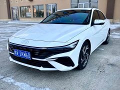 Hyundai Elantra 1.5L CVT Luxury - ფოტო 1