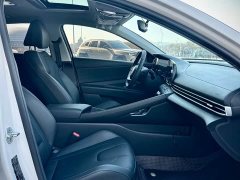 Hyundai Elantra 1.5L CVT Luxury - ფოტო 13