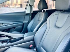 Hyundai Elantra 1.5L CVT Luxury - ფოტო 14