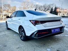 Hyundai Elantra 1.5L CVT Luxury - ფოტო 4