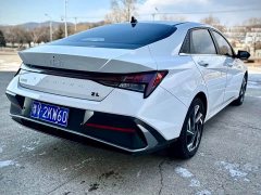 Hyundai Elantra 1.5L CVT Luxury - ფოტო 6