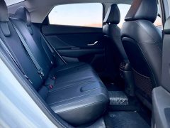 Hyundai Elantra 1.5L CVT Luxury - ფოტო 12