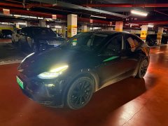 Tesla Model Y Long Range All-Wheel Drive - ფოტო 1