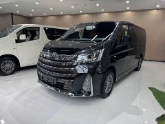 Toyota HIACE 3.5L Automatic - ფოტო 1