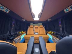 Toyota HIACE 3.5L Automatic - ფოტო 10