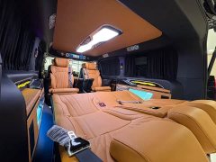 Toyota HIACE 3.5L Automatic - ფოტო 13