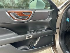 Lincoln Continental 2019 2.0T RWD Luxury Elegant Edition China VI - ფოტო 9