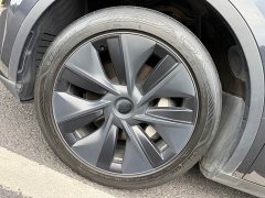 Tesla Model Y Rear-Wheel Drive - ფოტო 18