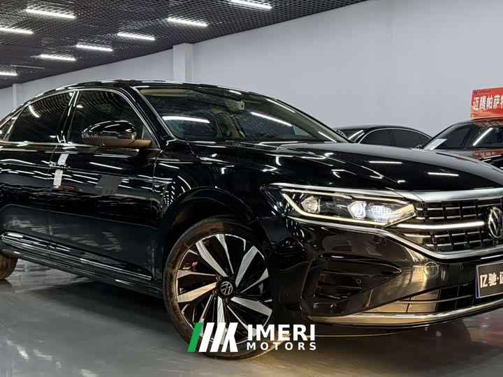 Volkswagen Passat 330TSI Prestige