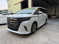 Toyota Alphard Hybrid 2.5L Premium Gold Edition - ფოტო 2