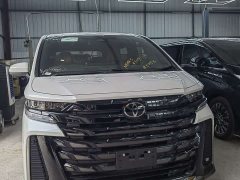 Toyota Vellfire Crown Hybrid 2.5L Premium Edition - ფოტო 2
