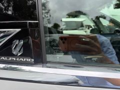 Toyota Alphard Hybrid 2.5L Premium Gold Edition - ფოტო 8
