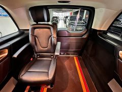 Mercedes-Benz V-Class 2022 V 260 Luxury Edition - ფოტო 17
