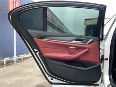 BMW 5 Series 530Li xDrive M Sport Package - ფოტო 11