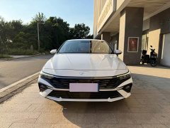 Hyundai Elantra 2023 1.5L CVT GLX Elite - ფოტო 2