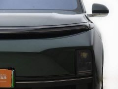 Li Auto L9 2023 Pro - ფოტო 18