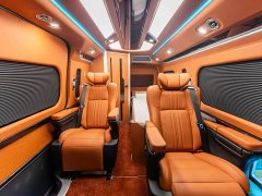 Toyota HIACE 3.5L Automatic - ფოტო 16